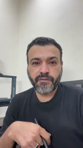 A post by @abo.zizo on TikTok caption: شات چي بي تي مش للتعليم شات چي بي تي للمساعدة وتوفير الوقت 😒 #ابو_زيزو 
