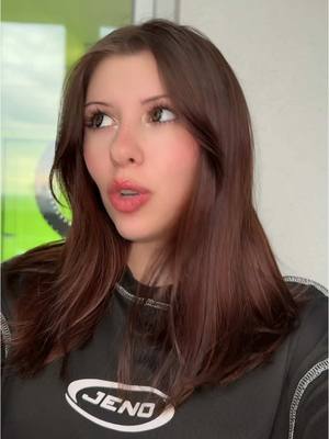 A post by @the_solli on TikTok caption: 🤔🤔🤔