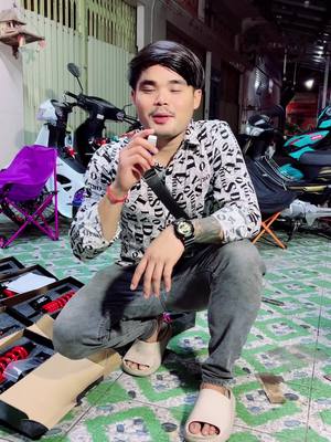 A post by @aba77777777777777 on TikTok caption: ❤️❤️❤️🙏@😘🇰🇭ទែន  តា🇰🇭 @ទែន តា 