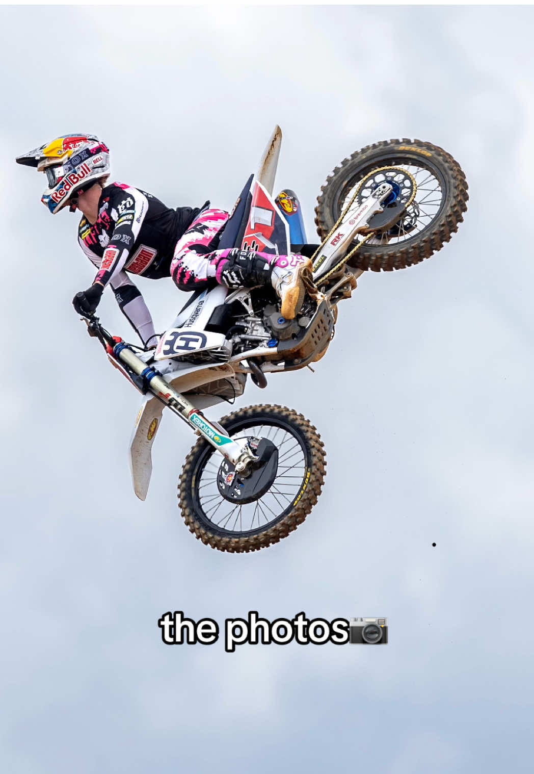 A post by @foxracing on TikTok caption: Rate @KaydeWolf74 style 😵‍💫👌 #foxracing #mxgp #dirtbikes 