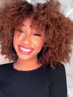 A post by @elysha.offspam on TikTok caption: Crash test de la gamme méthode boucle de chez @Garnier  vous validez le résultat ?  #GarnierHaircare #GarnierFr #fructismethodeboucle #collab 