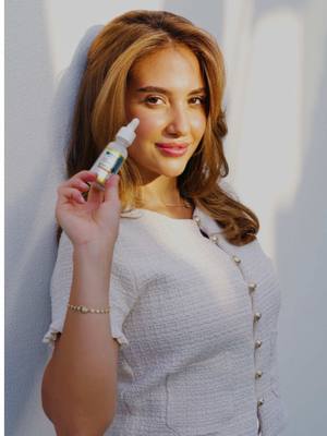 A post by @saraaalwari on TikTok caption: Snap 🌝🌚 @Garnier UAE #SkinCare #garnierarabia 