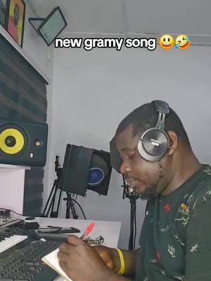 A post by @honeyboy330 on TikTok caption: #comedyvideo #viral_video_tiktok_treding #ghanatiktok #viral_video_tiktok_treding🤣🤣🤣 