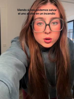 A post by @roro.bueno on TikTok caption: nos salvamos?
