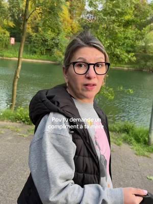 A post by @axetchrd on TikTok caption: Je l’aime quand je la force à faire des tiktok #fyp #pourtoi 