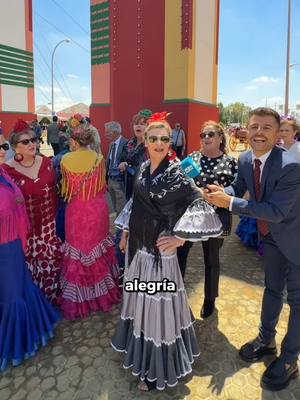 A post by @ibngarcia on TikTok caption: viva Sevilla y vivassa lxs sevillanxs que sois lxs mejores 😍❤️ #humor #sevilla #feriadeabril 