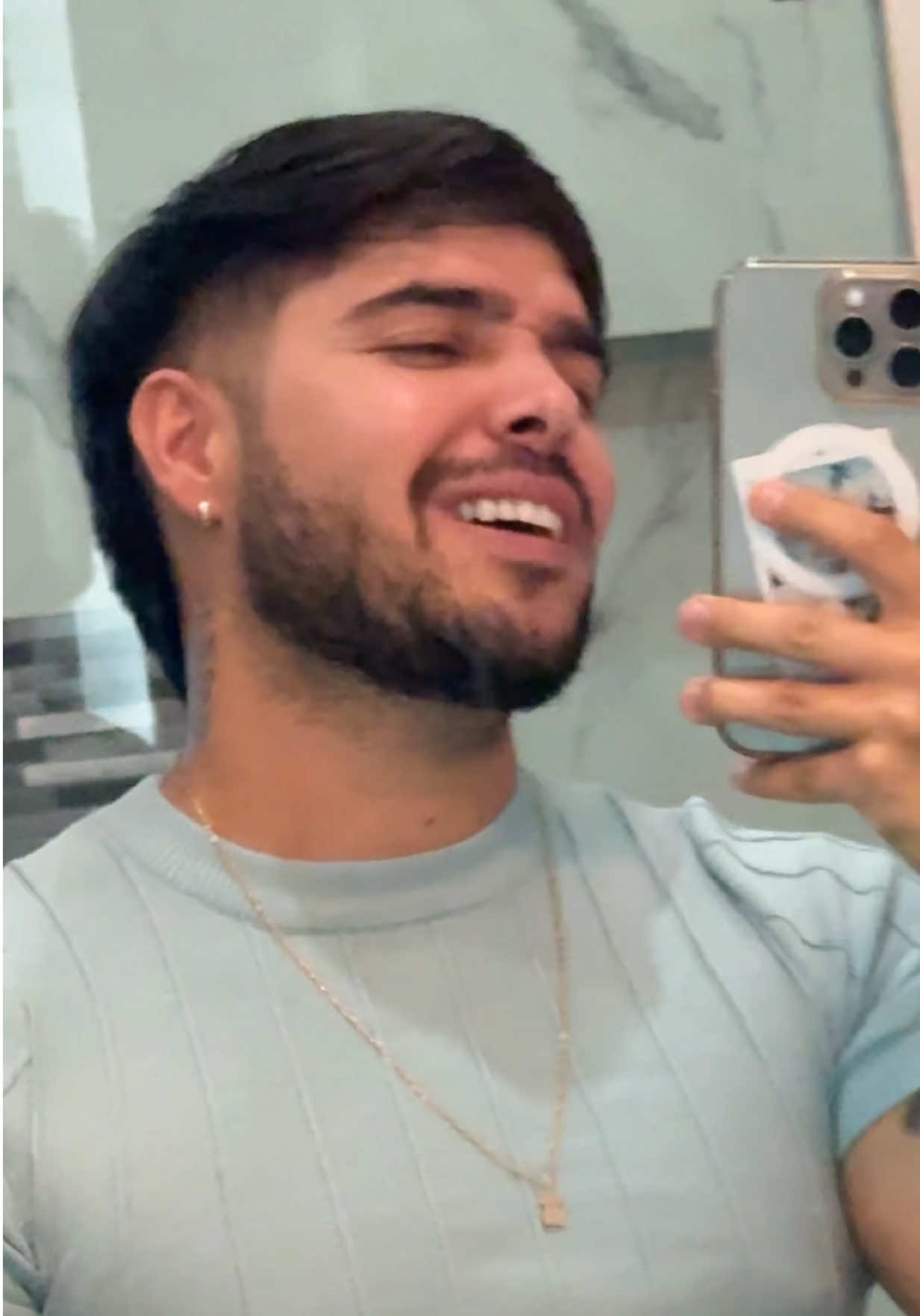 A post by @capitanyolotroll on TikTok caption: @NANDO 👏🏻👏🏻👏🏻
