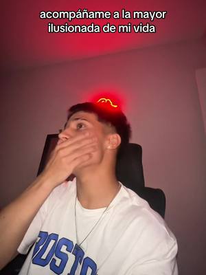 A post by @mllanoss_ on TikTok caption: ni mi ex me ilusionó así 
