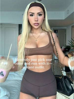 A post by @magsmathes on TikTok caption: The one color trick never misses when I have to pull something in 5 minutes because I overslept and have to goooo🏃🏼‍♀️