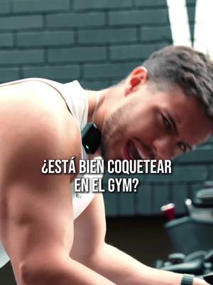 A post by @maurobelloo on TikTok caption: ¿Esta bien COQUETEAR en el gym? 🤔 Video completo en mi canal de YouTube! 🫵🏻 Está pregunta ronda en la cabeza de muchos hombres! 🫢 Así que hoy fui a buscar respuesta no precisamente de los hombres si no de las mujeres 🫡 Así que hombres, tomen nota. 🗒️  Y mujeres dejen su opinión en los comentarios 👇🏻 Los leo 👀 #gymrats #gymsis #coquetear #mujeresfitness 