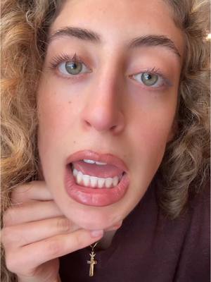 A post by @ssoleon on TikTok caption: escuchar a tu intuición = PAZ