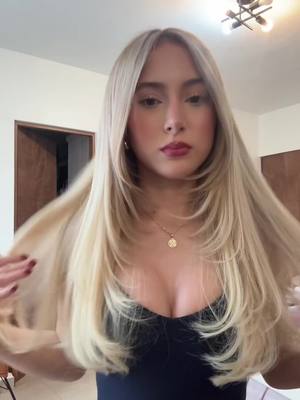 A post by @dafnnejm on TikTok caption: enamorada 🤩 