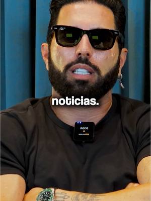 A post by @ponchodenigris on TikTok caption: #jalandofierro #ponchodenigris #aldodenigris 
