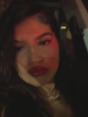 A post by @theekimmyy on TikTok caption: some headddd 😛 #viral #fypシ #prettygirl #fyp #foryoupage 