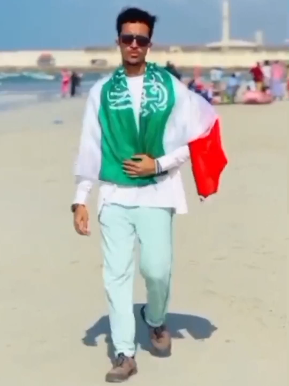 A post by @nor_azhka on TikTok caption: Love you Dadkeygi♥️#Happy #18may💚🤍❤️ #somalilandtiktok💚🤍❤  #CapCut #norazhka #norazhkateam #Tiktokviral 