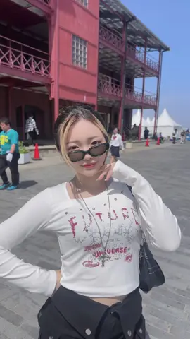 A post by @nenemonsterr on TikTok caption: ドバイのヤギ案件ヤバすぎる… 一億もらえてもしたくないWWW#ねねモンスター 