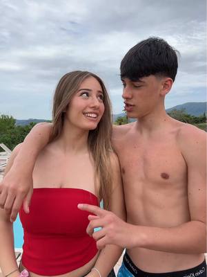 A post by @violasilvii on TikTok caption: anche se abbiamo litigato per quello scherzo in villa, sappi che ti ho perdonato un minuto dopo perché so quanto tieni a me 💕 @sonosemprecri 