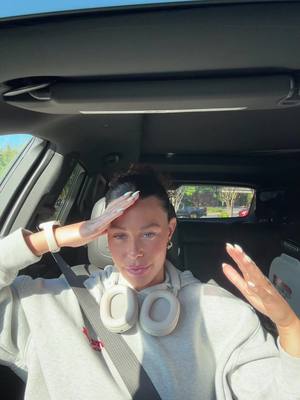 A post by @tiff.jeffcoat on TikTok caption: Halos been waking up at 6:00 every morning so maybe that’s why…but like the motivation is NOTTTTT with me yall 