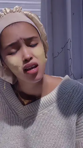A post by @riyaaqomarjama on TikTok caption: Waa I waashay  Shay qoftaan daacada xataa kama tagin 