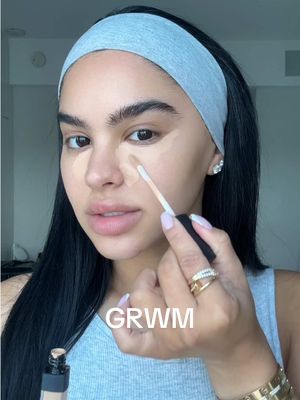 A post by @amayaliacolon on TikTok caption: Quick N Easy!!!! #grwm 