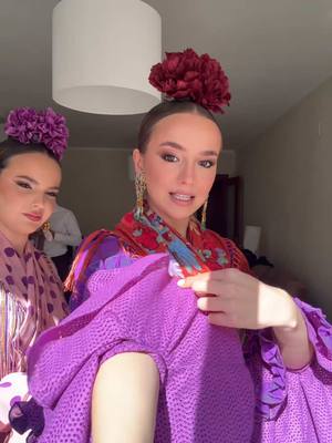 A post by @fabiana.sevillano on TikTok caption: Vístete conmigo 