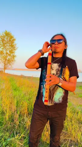 A post by @ammorett on TikTok caption: Relaxation Music #music #flute #flautas #fyp #parati #creatorsearchinsights #musica #healingmusic #meditationmusic #native #naturaleza #pourtoi #müzik #fürdichpage #muzyka #dlaciebie #perte #przyroda #индеец #музыка #природа #топчик #блогеры #флейта 