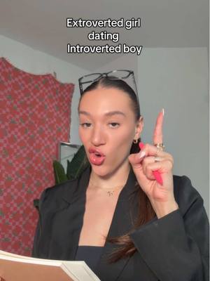 A post by @jessvalortiz on TikTok caption: never 🙅🏻‍♀️trust an extroverted man