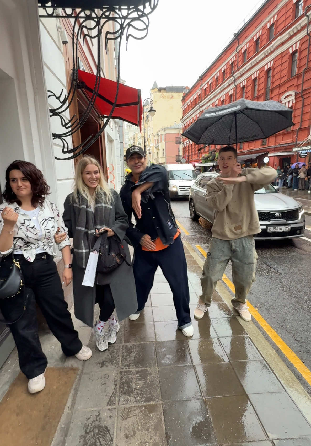A post by @glebasee on TikTok caption: когда выпускаем?