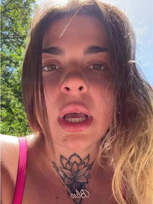 A post by @lilbadblueeee on TikTok caption: has this happened to anyone else?