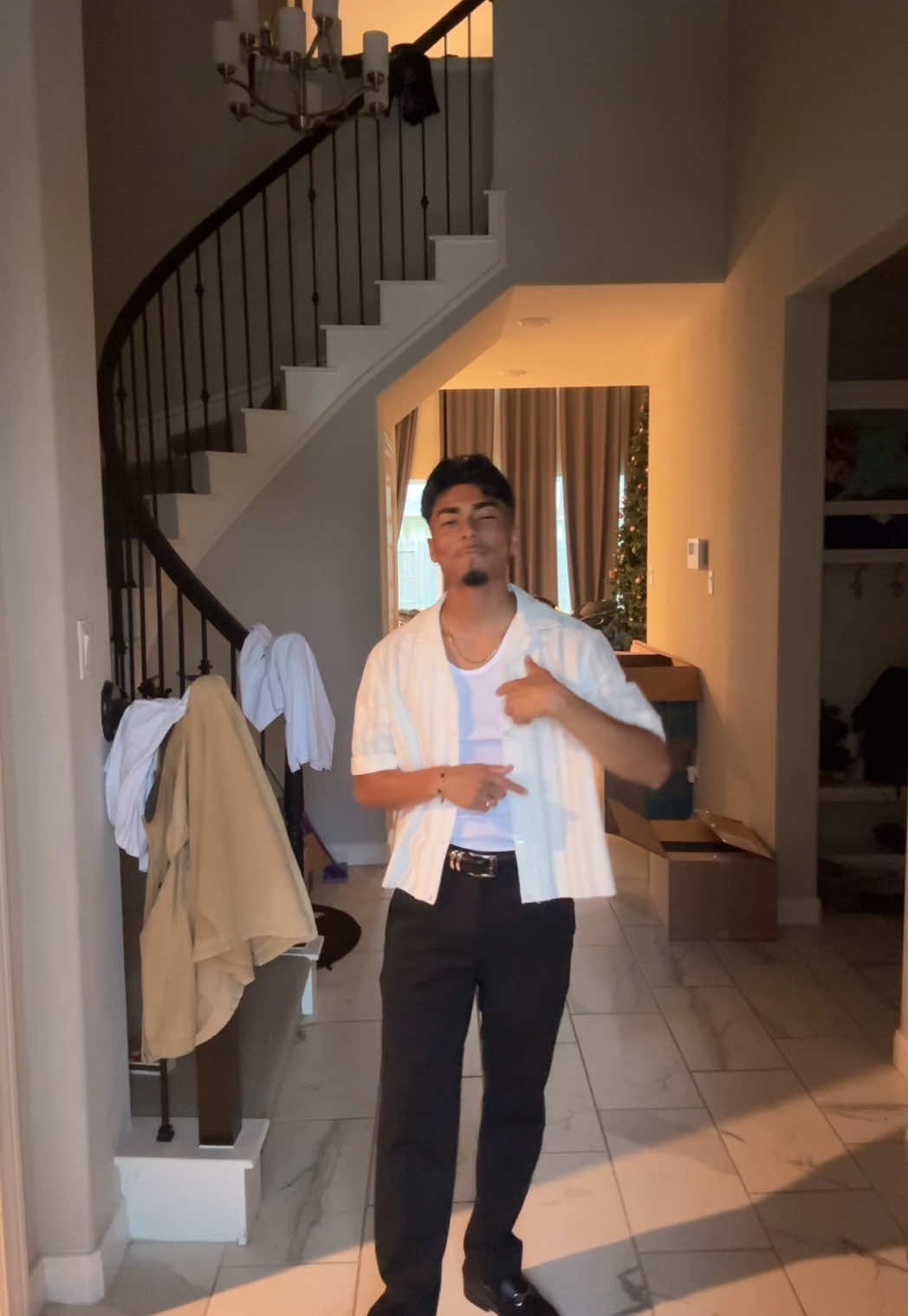 A post by @gerohanirias on TikTok caption: 10/10 night 