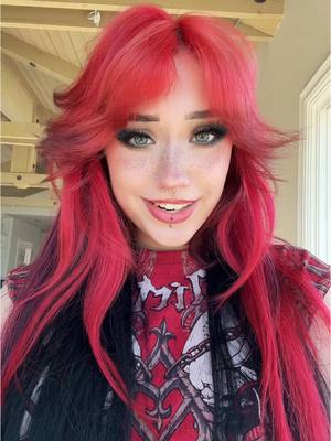 A post by @charleygrayyyy on TikTok caption: pretty lil baby :) #bi #wlw 