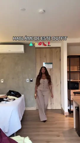 A post by @karensevillano7 on TikTok caption: Háblame de este outfit ✨
