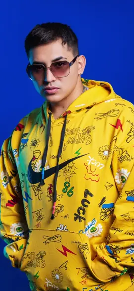 A post by @iamlavoz on TikTok caption: La Culpa #music #musica #OyeLaVoz #Merxelion 