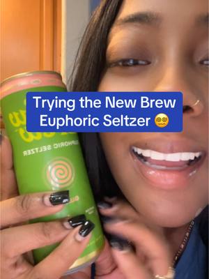 A post by @jess.b_asmr on TikTok caption: Tell me about your experience because everyone seems to be different 👀 #fyp #fyp #newbrew #euphoricseltzer ##kratomleaf #kavaroot 