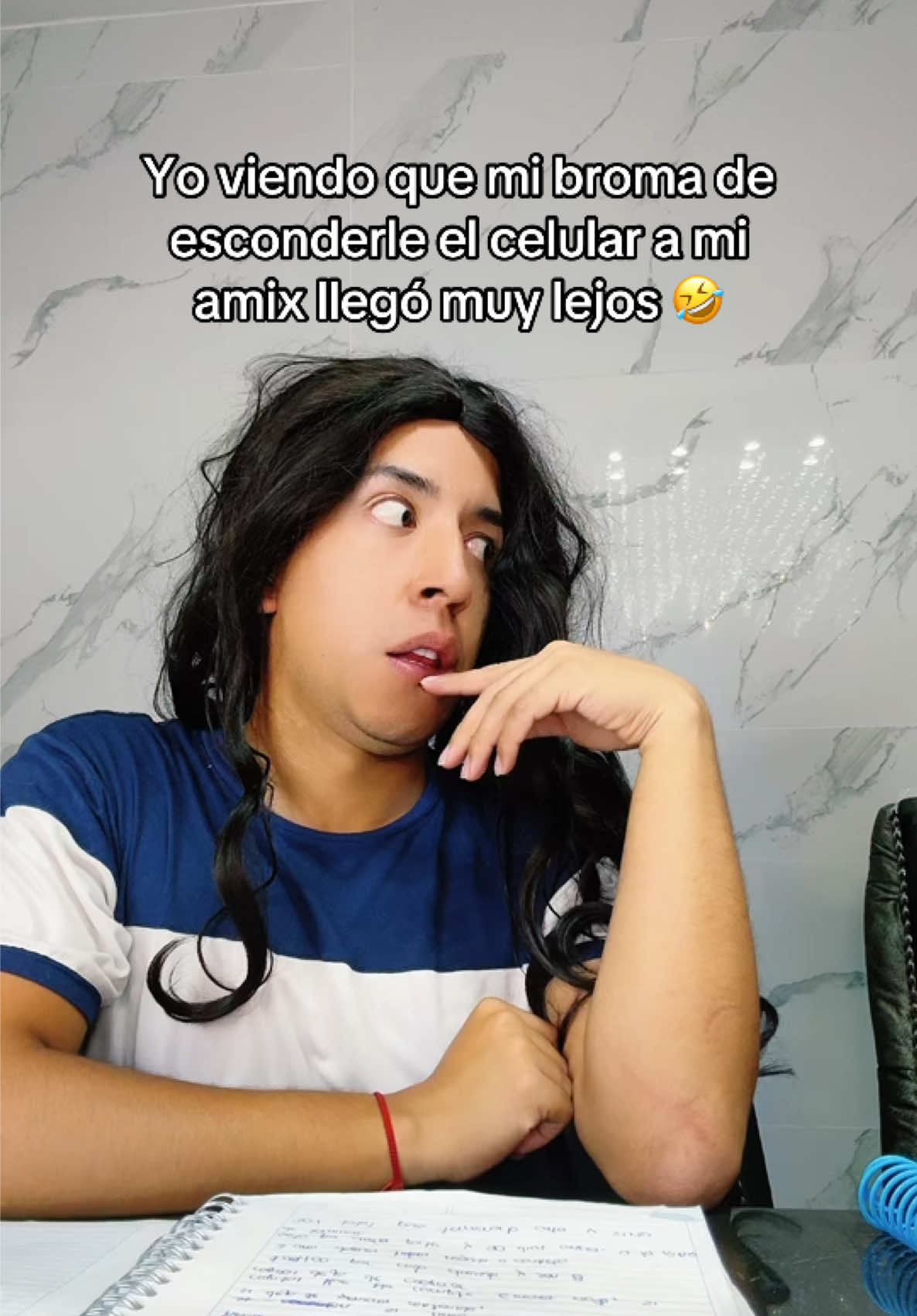 A post by @angelmonnroy on TikTok caption: Una bromita la aguanta cualquiera 🤣 #comedia #amigas #broma 