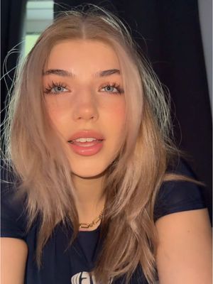 A post by @xfiibii on TikTok caption: #fy #fibii #lipsync 