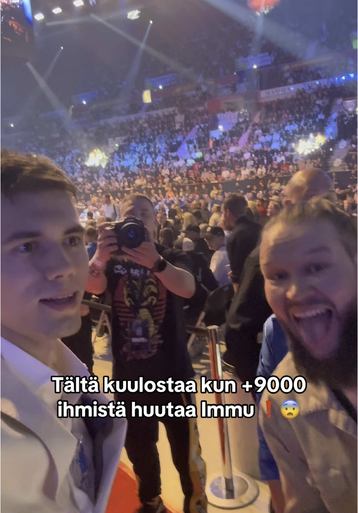 A post by @icecagefighting on TikTok caption: Oletko ennen nähnyt tälläista Suomessa 😍🇫🇮 #icecage 