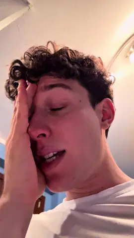 A post by @greg_fountaine on TikTok caption: Don’t ask me about that delay cause ionno🙃✨ #fyp #music #parati #perte 