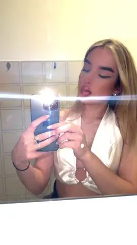 A post by @vica__08 on TikTok