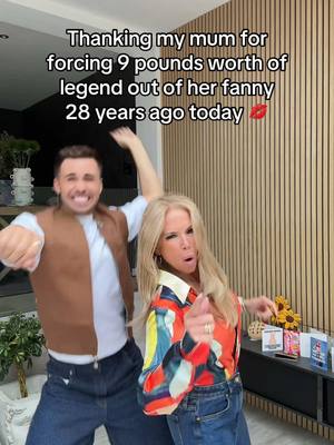 A post by @joebxggs on TikTok caption: THROW SOME A$$ IT’S MY BURFDAYYYYYYYYY 💋💋💋 @Lisa Baggs 