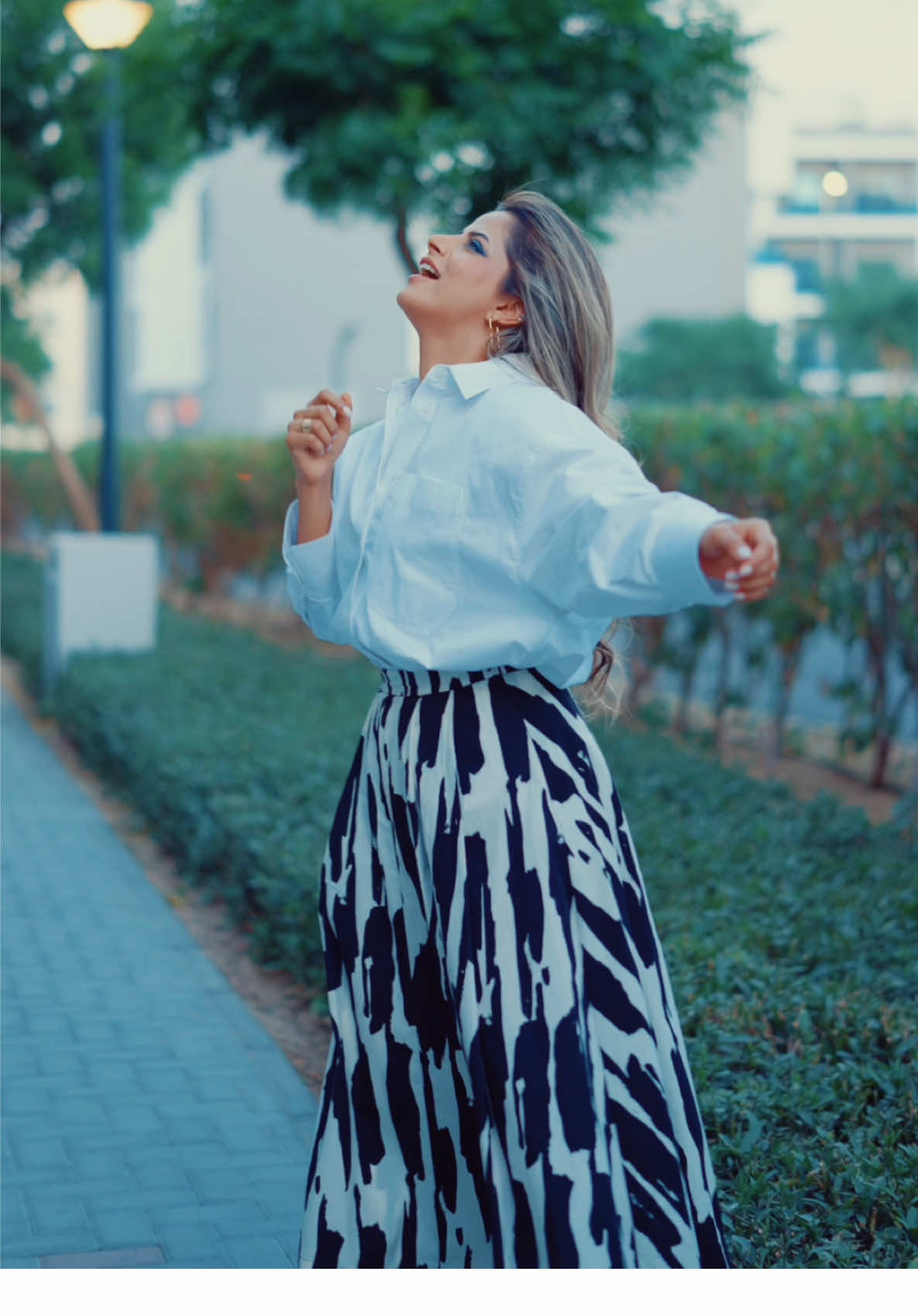 A post by @sabeenahashme on TikTok caption: Bechainiya 🔥🖤  Ootd- Zara outfit Videography- @Akmal Khan  #fypシ゚viral #bechainiya #sabeenahashme #explore #fypシ #foryou #OOTD #clothing #fashiontiktok 