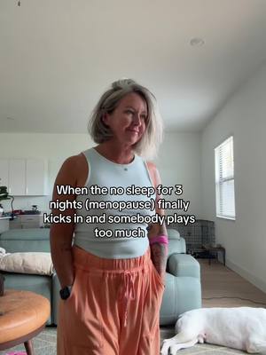 A post by @theon1yjemmascakes on TikTok caption: This sound🤣🤣 I’ve been sweating trying to learn a new dance