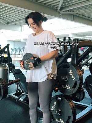 A post by @__ria9__ on TikTok caption: from the ✨pumppp✨ favorite gym sound 😅 #gymtok 