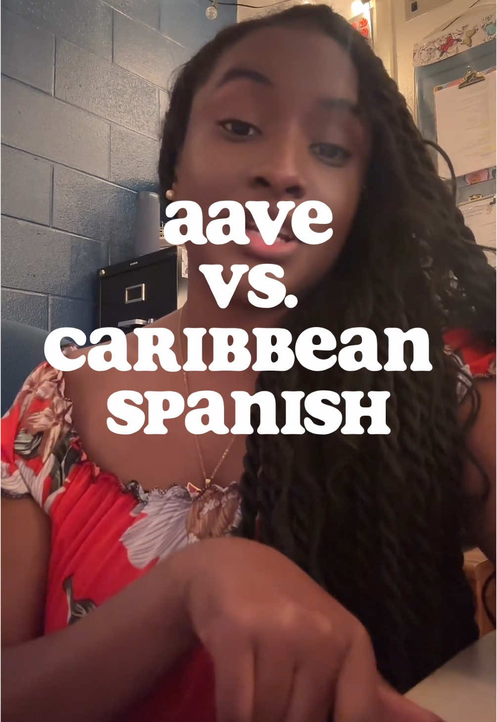 A post by @blackgirlpolyglot on TikTok caption: Respuesta a @les_cochran ever wondered why Black people lean towards Caribbean Spanish when learning ?🧐🇩🇴 “it’s not incorrect, it’s a dialect” that was kinda hard ngl lmao  #aave #linguistics #spanishlearning #carribeanspanish 