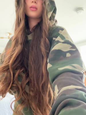 A post by @ema_bb0 on TikTok