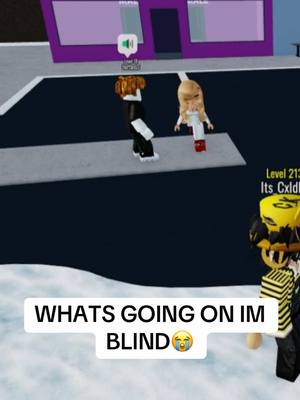 A post by @its_cxldkid on TikTok caption: HELPP #robloxfyp #micup #micuproblox #robloxvc 