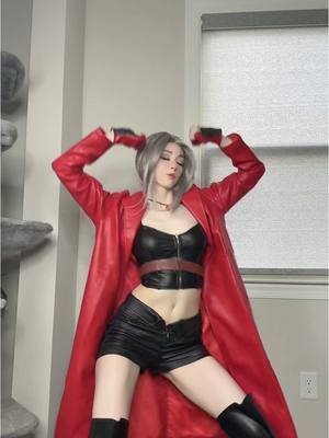A post by @duckie_cos on TikTok caption: I burnt my pizza😕 #dante #dmc #dantecosplay #devilmaycry #cosplay 