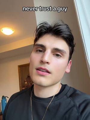 A post by @eduardtok on TikTok caption: RUN 🏃‍♀️ #ladies 