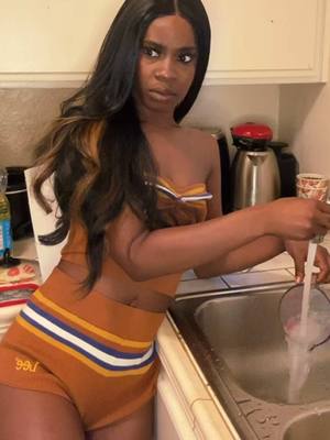 A post by @allicattt on TikTok caption: AHHHHHHH!!!! 😭😭😭😭😭😭 🪳🪳🪳🪳 #thewallsarewaytoothin #comedy #funnyvideos #allicattt #fypシ゚viral #trendingnow 