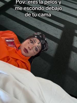 A post by @daniela.emmanuel on TikTok caption: Jajajaja perdón, te amo La Pelos #comediahumor #asmrhumor #comedy #roleplayasmr #asmrrelax #humor 